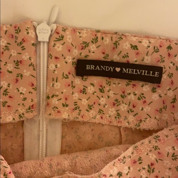 Brandy Melville Ruffle Skirt - Picture 2 of 3